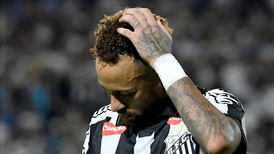 Neymar quebra silêncio sobre desentendimento com Robinho Jr: "Do futebol"